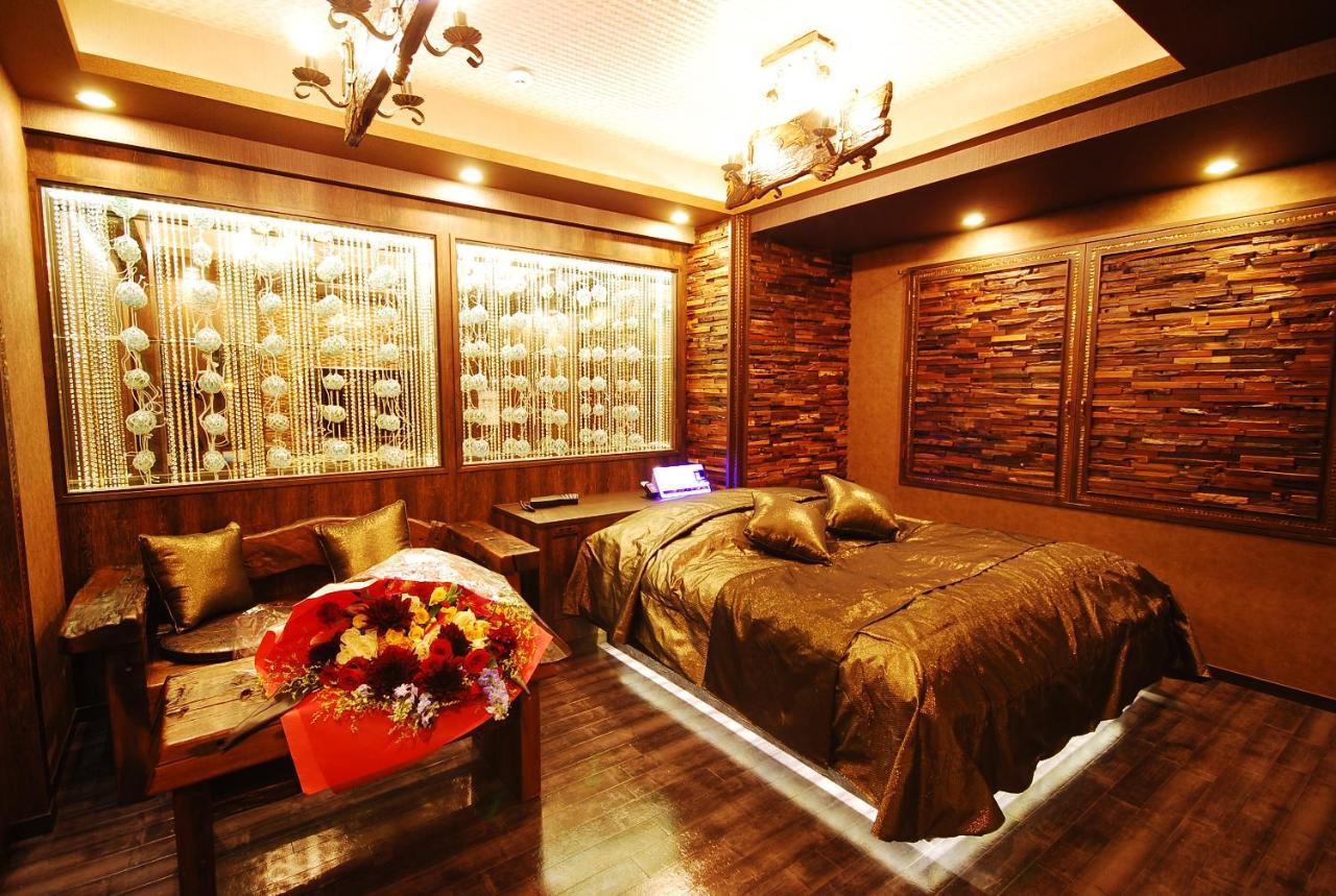 טוקיו Hotel Sara Kinshicho (Adults Only) מראה חיצוני תמונה